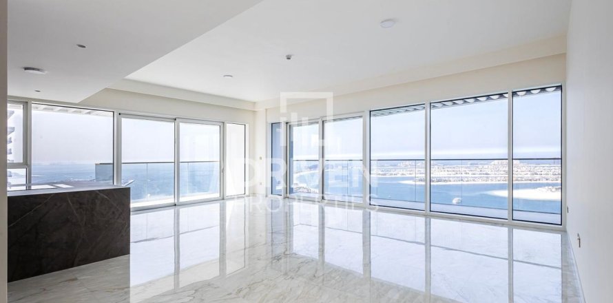 Apartment de 4 dormitorios en EMAAR Beachfront, UAE No. 85784