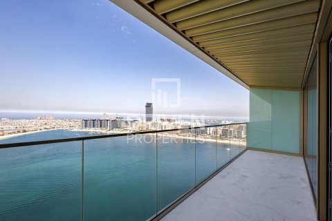 Apartment de 4 dormitorios en EMAAR Beachfront, UAE No. 85784 25