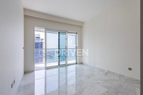 Apartment de 4 dormitorios en EMAAR Beachfront, UAE No. 85784 21
