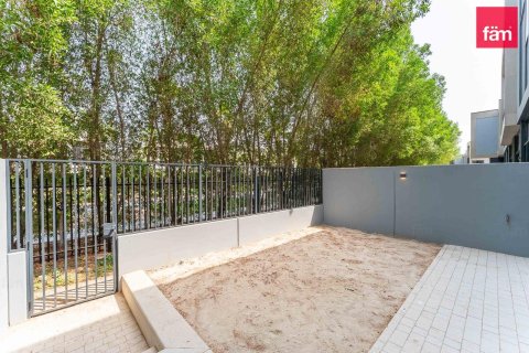 3 bedrooms Townhouse in Dubai, UAE No. 210111 12