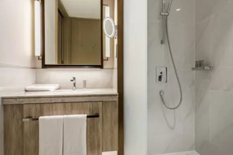 Apartment de 2 dormitorios en Address Harbour Point, UAE No. 8619 14