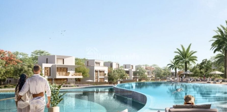 Villa de 4 dormitorios en Dubai, UAE No. 168326
