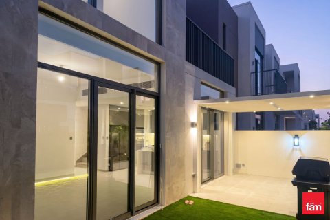 Townhouse de 4 dormitorios en Dubai, UAE No. 163602 11