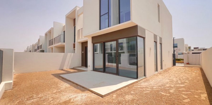 Вилла с 4 спальнями  №108200