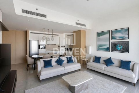 Apartment de 3 dormitorios en Address Harbour Point, UAE No. 204739 5