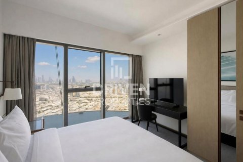 Apartment de 3 dormitorios en Address Harbour Point, UAE No. 204739 7