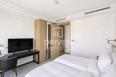Apartment de 3 dormitorios en Address Harbour Point, UAE No. 204739 14
