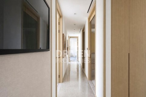 Apartment de 3 dormitorios en Address Harbour Point, UAE No. 204739 20
