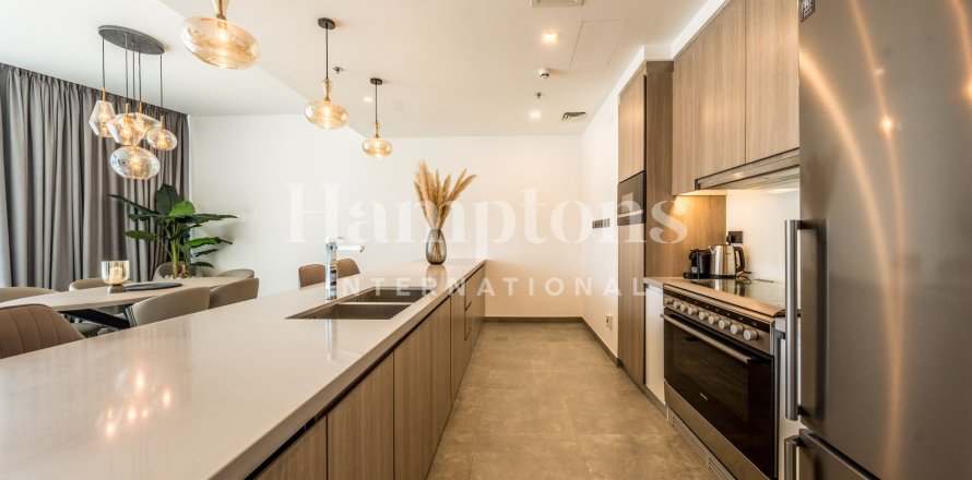 Apartment de 2 dormitorios en The Address Dubai Marina, UAE No. 143908