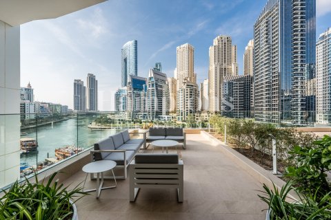 Apartment de 2 dormitorios en The Address Dubai Marina, UAE No. 143908 5
