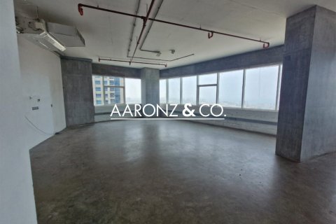 140m² Office in Jumeirah Lake Towers, UAE No. 115155 6