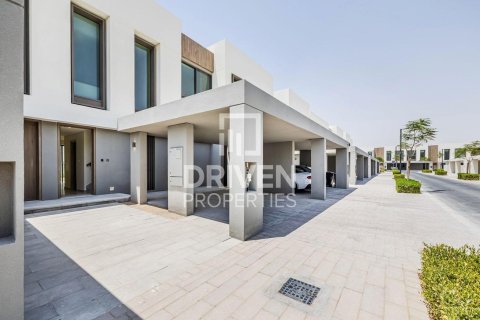 3 bedrooms Townhouse in The Valley, UAE No. 192556