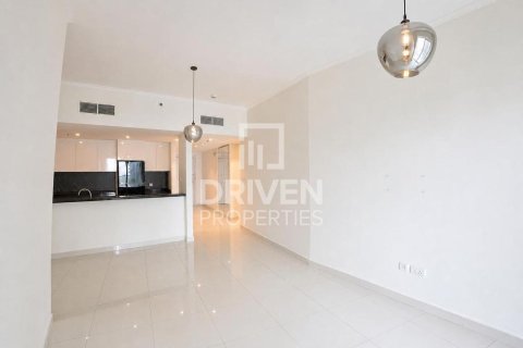 Квартира с 3 спальнями в Damac Heights, ОАЭ №192560 3