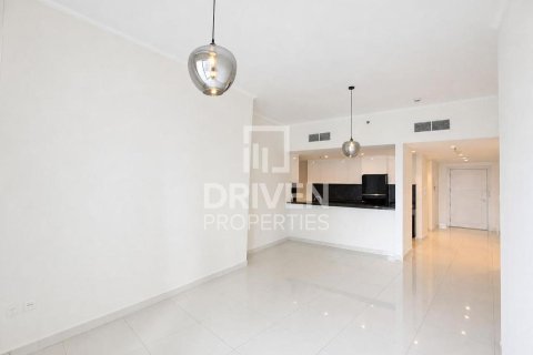 Квартира с 3 спальнями в Damac Heights, ОАЭ №192560 4