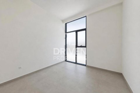 4 bedrooms Villa in Mudon, UAE No. 192557 9