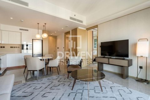 Квартира с 1 спальней в Address Harbour Point, ОАЭ №192561 4