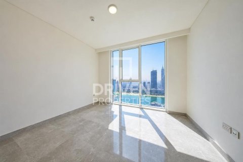Penthouse de 4 chambres à EMAAR Beachfront, UAE No. 204627 13