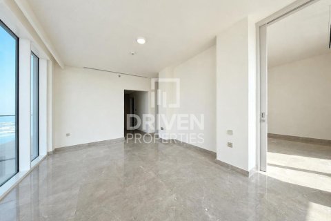Penthouse de 4 chambres à EMAAR Beachfront, UAE No. 204627 17