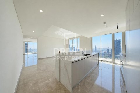 Penthouse de 4 chambres à EMAAR Beachfront, UAE No. 204627 5