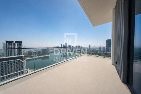 Penthouse de 4 chambres à EMAAR Beachfront, UAE No. 204627 26