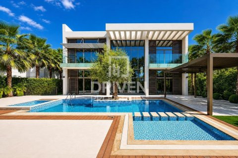Villa de 6 chambres à District One, UAE No. 209857 4