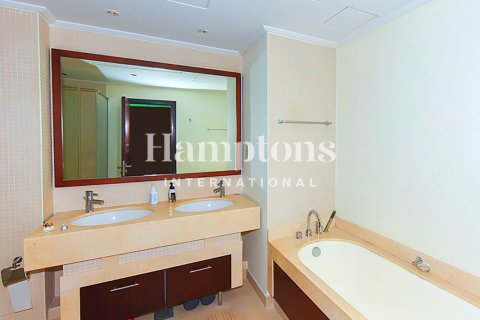 2 bedrooms Apartment in The Address Dubai Marina, UAE No. 166273