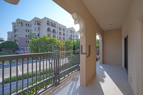 Квартира с 3 спальнями  №131521 2