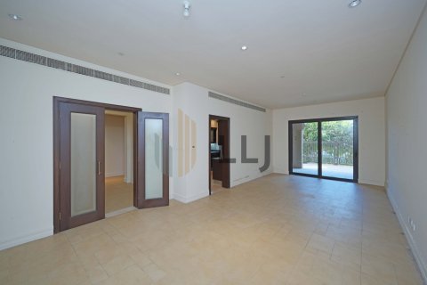 Квартира с 3 спальнями  №131521 6