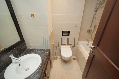 Квартира с 3 спальнями  №131521 16