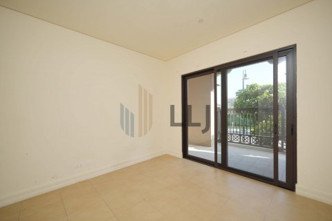 Квартира с 3 спальнями  №131521 18