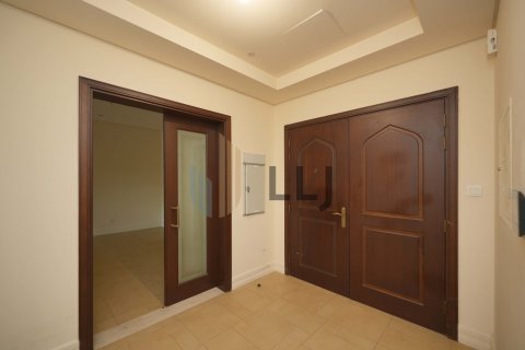 Квартира с 3 спальнями  №131521 14