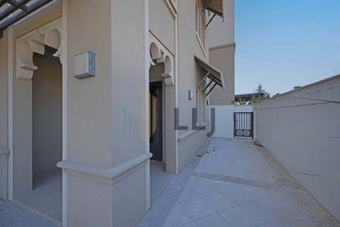 Квартира с 3 спальнями  №131521 34