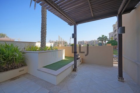 Квартира с 3 спальнями  №131521 32