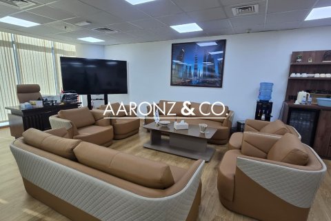 101مربع، مكتب في الخليج التجاري, الإمارات العربية المتحدة رقم 144078 8