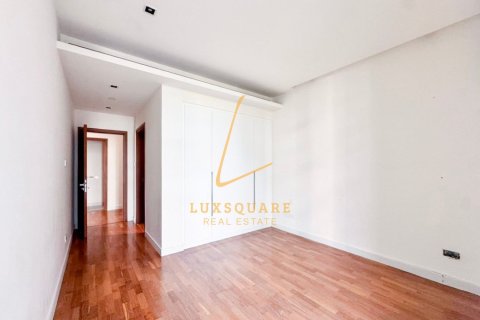 3 bedrooms Apartment in Al Wasl, UAE No. 198882 13