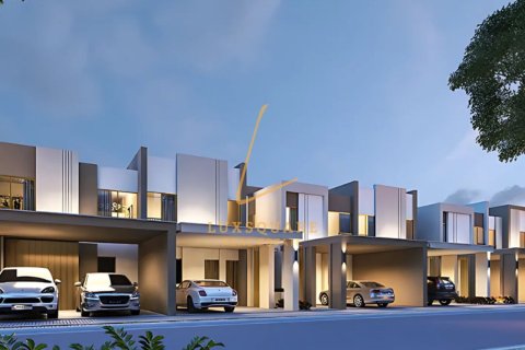Villa de 4 dormitorios en Dubai, UAE No. 198883 8