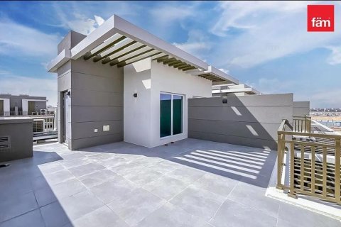 3 bedrooms Townhouse in Dubai, UAE No. 168860 9