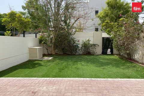 3 bedrooms Villa in Town Square, UAE No. 168856 16