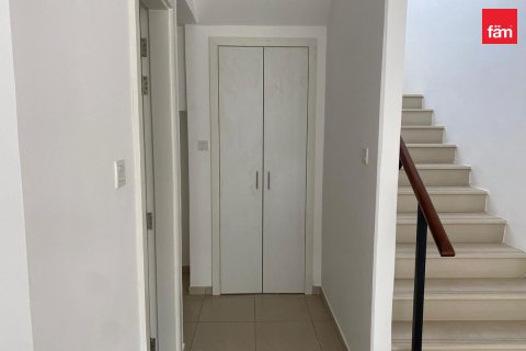 3 bedrooms Villa in Town Square, UAE No. 168856 10