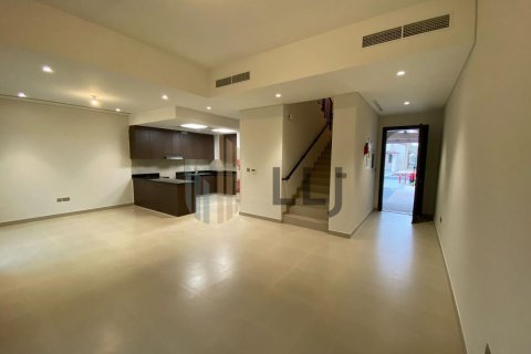 Villa de 3 dormitorios en Abu Dhabi, UAE No. 102045 8