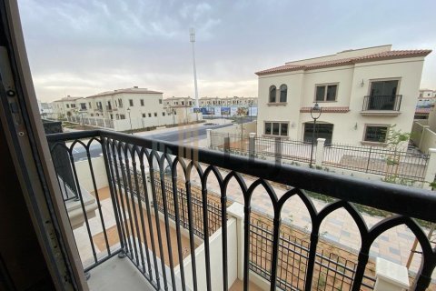 Villa de 3 dormitorios en Abu Dhabi, UAE No. 102045 5