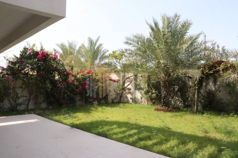 Villa de 5 dormitorios en  Yas Island, UAE No. 102044 2