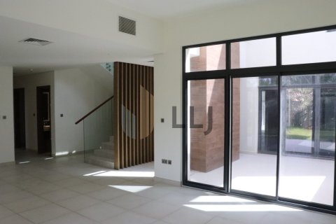 Villa de 5 dormitorios en  Yas Island, UAE No. 102044 13