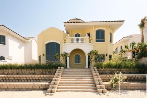 Вилла с 4 спальнями в Garden Homes, ОАЭ №136395