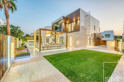 Вилла с 4 спальнями в Аль-Барари, ОАЭ №136399 6