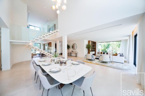 Вилла с 5 спальнями в Jumeirah Islands, ОАЭ №136394 8