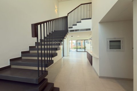 Townhouse de 4 dormitorios en The Valley, UAE No. 163065 20