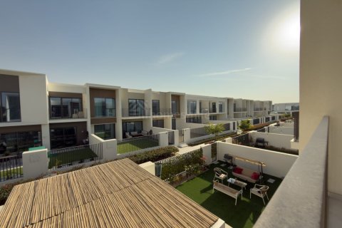 Townhouse de 4 dormitorios en The Valley, UAE No. 163065