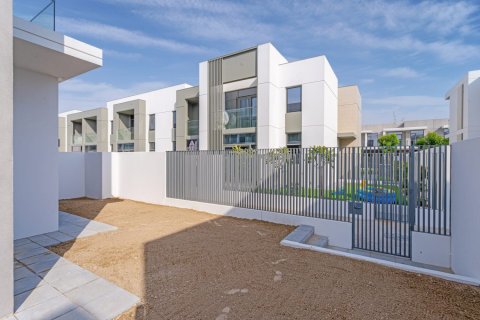 Townhouse de 4 dormitorios en Ruba, UAE No. 163069 13