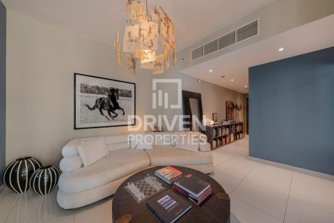 2 bedrooms Apartment in 29 Burj Boulevard, UAE No. 137701 8
